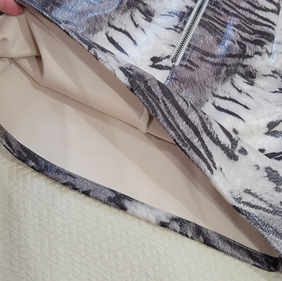 Cloud Ten Zebra Tiger Print Mini Skirt Size Small Side Zippers Animal Pattern - Picture 12 of 15